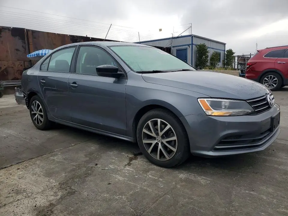 2015 VOLKSWAGEN JETTA SE  