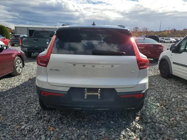2021 VOLVO XC40 RECHARGE  