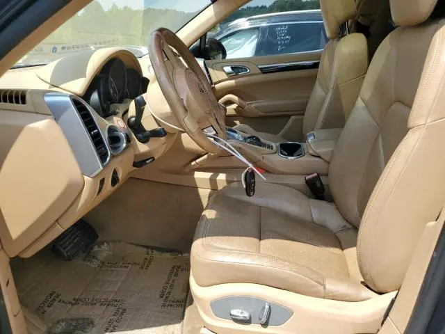 2014 PORSCHE CAYENNE   