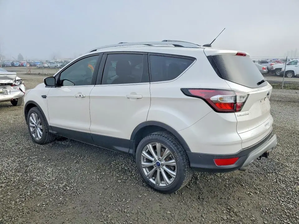 2017 FORD ESCAPE TITANIUM  