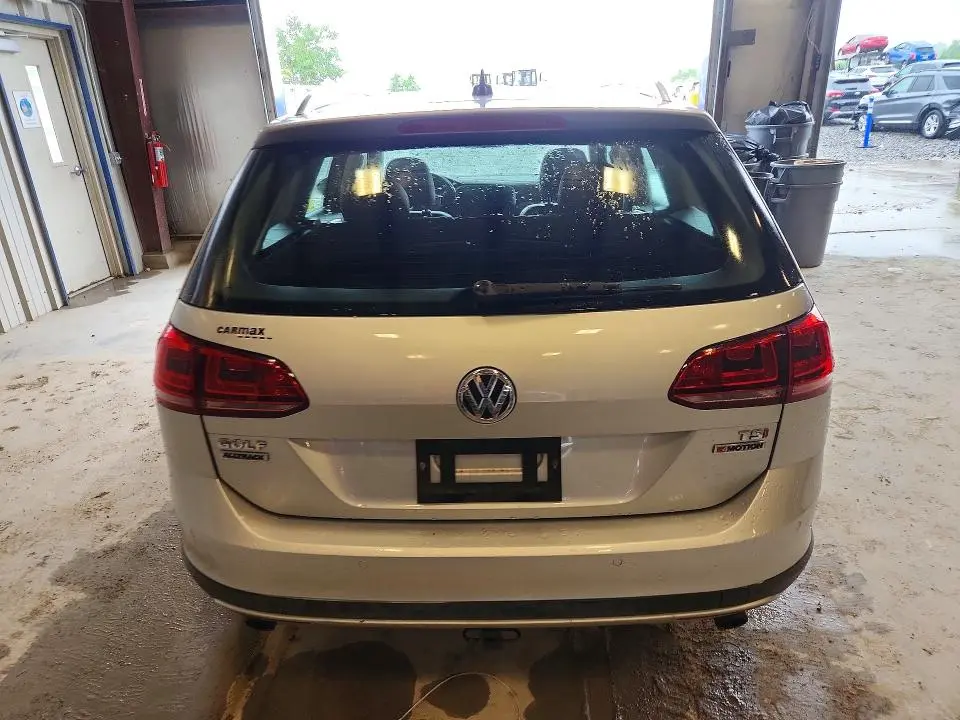 2017 VOLKSWAGEN GOLF   