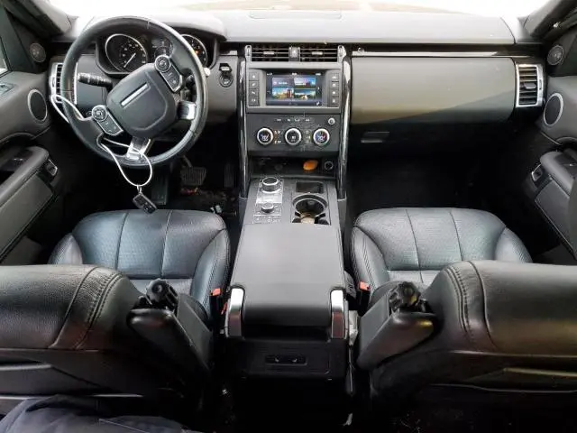 2017 LAND ROVER DISCOVERY SE  