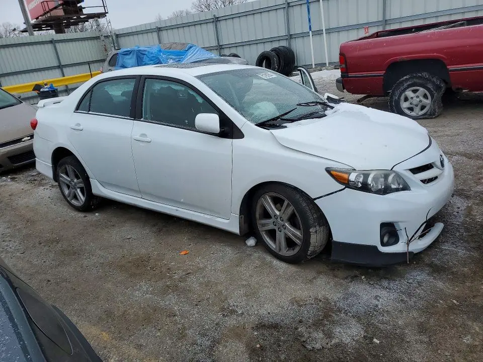 2013 TOYOTA COROLLA BASE  