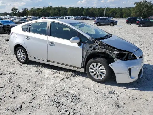 2014 TOYOTA PRIUS PLUG-IN   