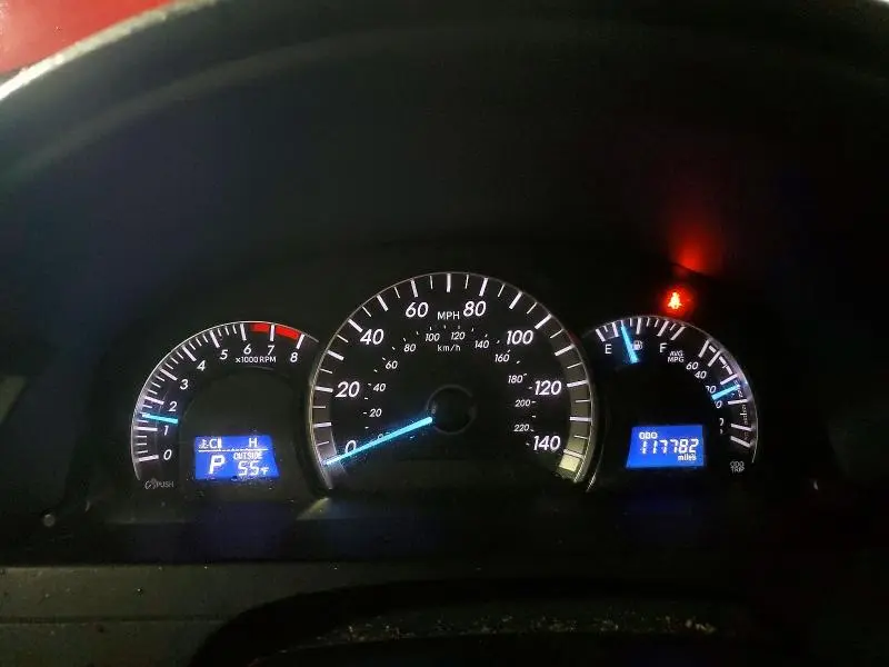 2014 TOYOTA CAMRY SE  