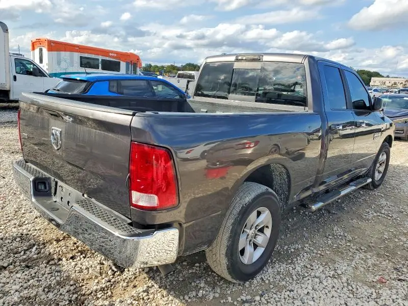 2014 RAM 1500 SLT  