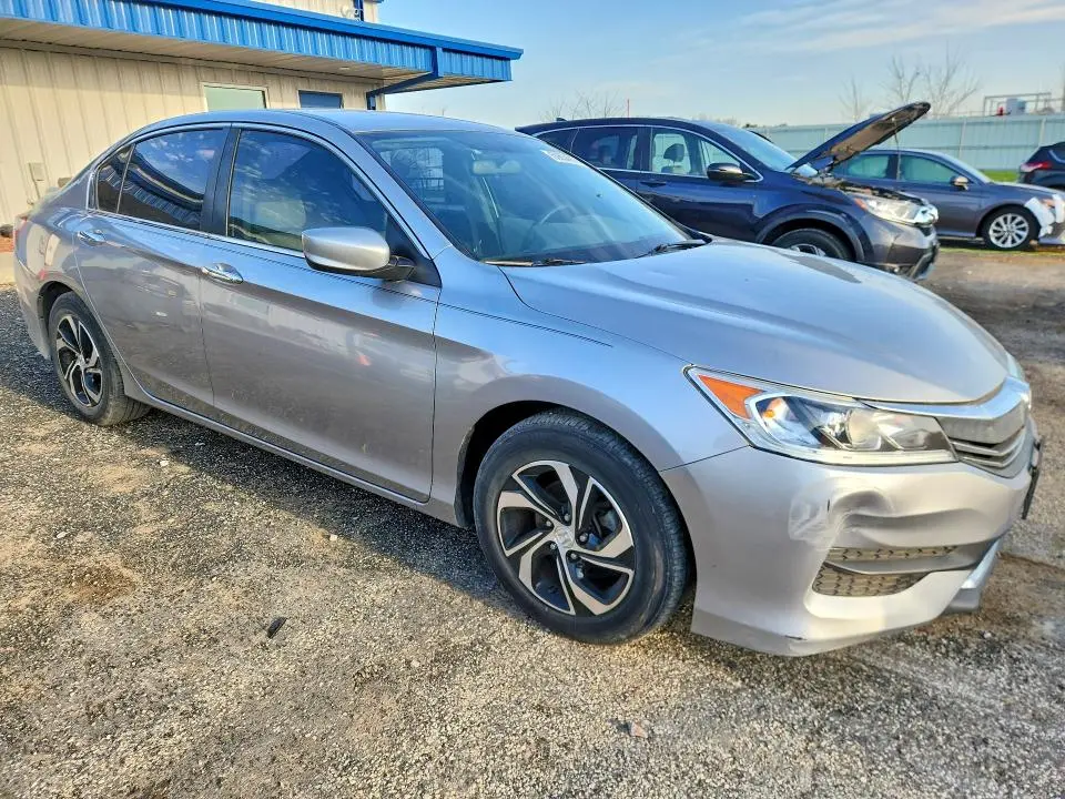2017 HONDA ACCORD LX  