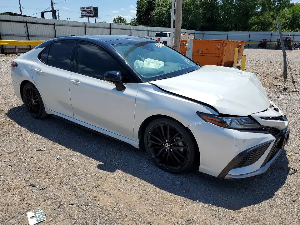2022 TOYOTA CAMRY XSE V6  