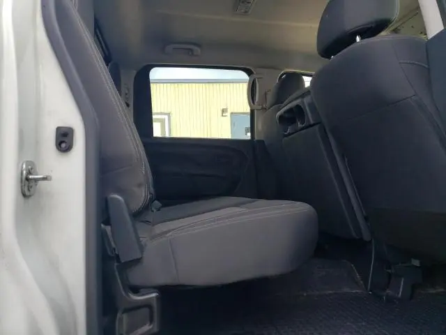 2022 NISSAN TITAN S  