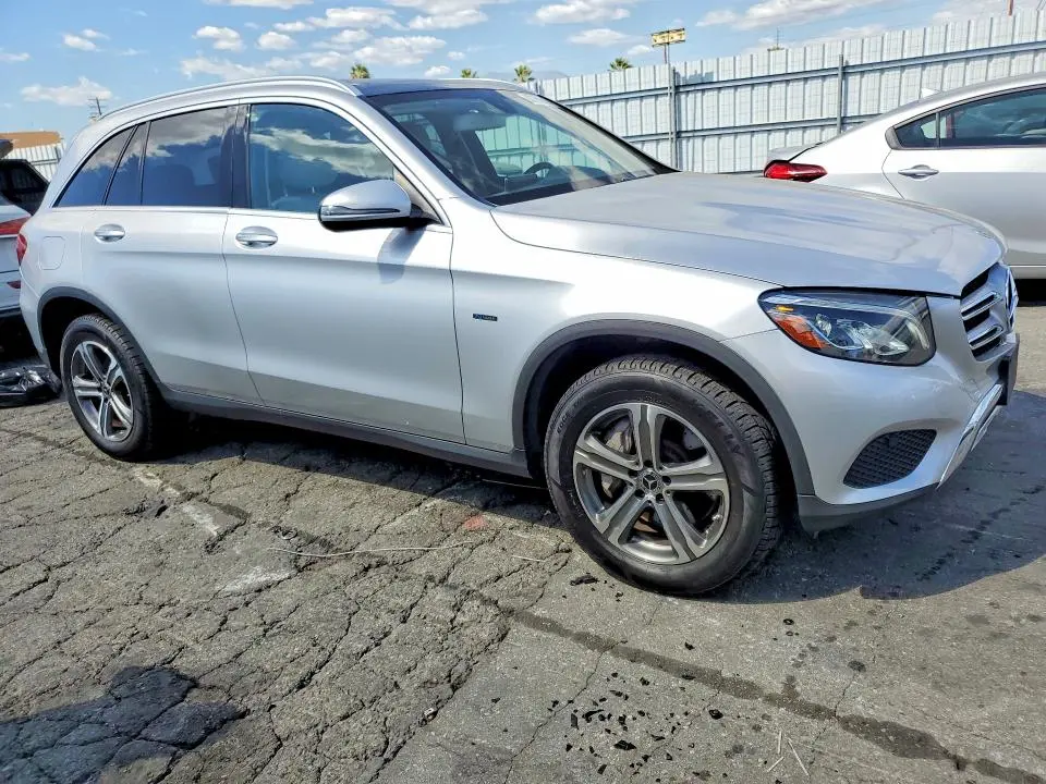 2019 MERCEDES-BENZ GLC 350E  