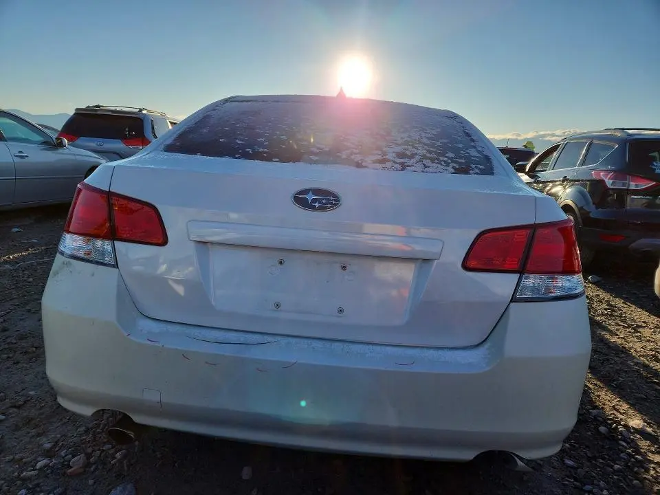 2011 SUBARU LEGACY 2.5I PREMIUM  