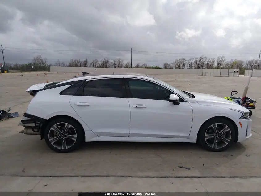 2024 KIA K5 EX