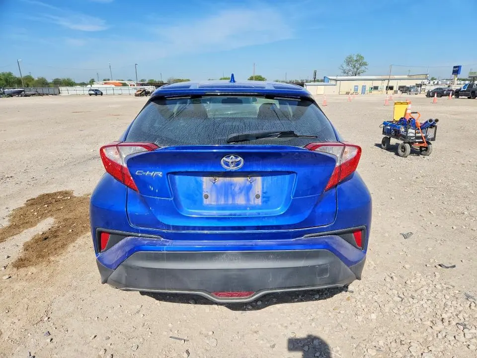 2018 TOYOTA C-HR XLE PREMIUM  