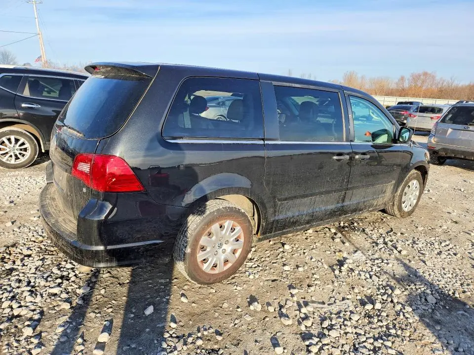 2013 VOLKSWAGEN ROUTAN S  