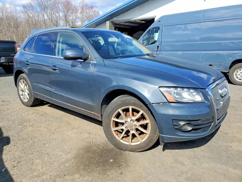 2011 AUDI Q5 PREMIUM PLUS  