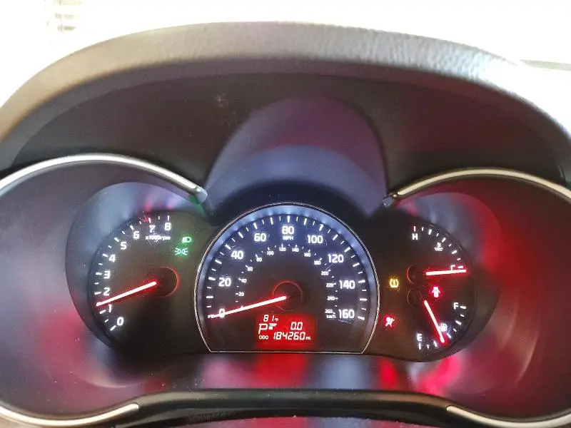 2015 KIA SORENTO LX  