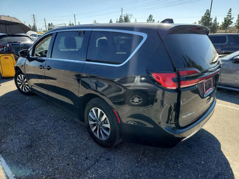 2023 CHRYSLER PACIFICA HYBRID TOURING L  