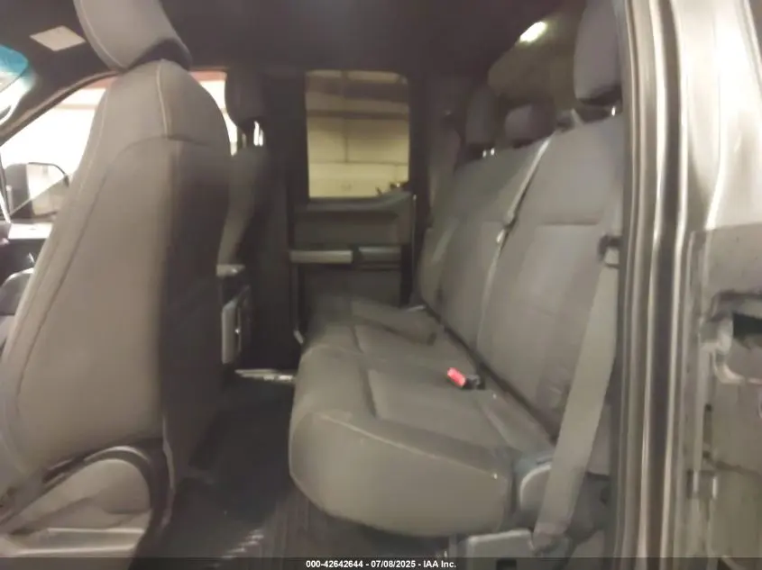 2015 FORD F-150 XLT