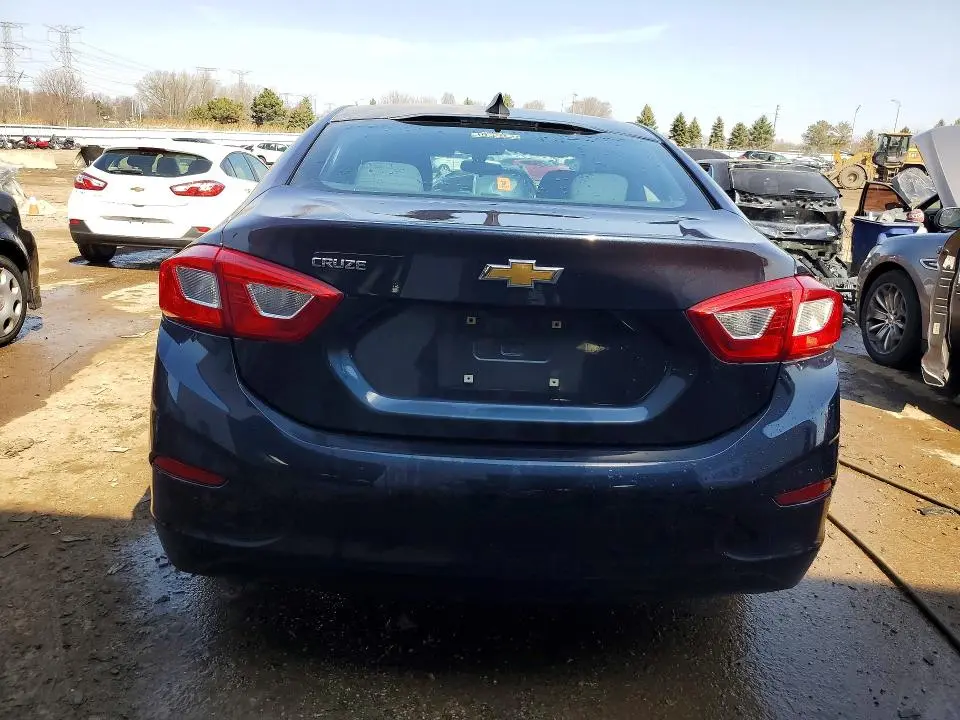 2016 CHEVROLET CRUZE LS  