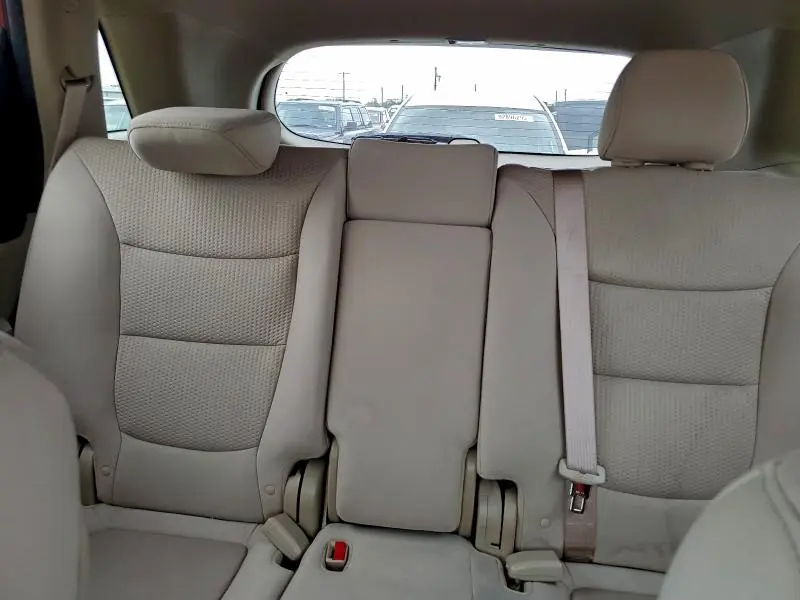 2011 KIA SORENTO   