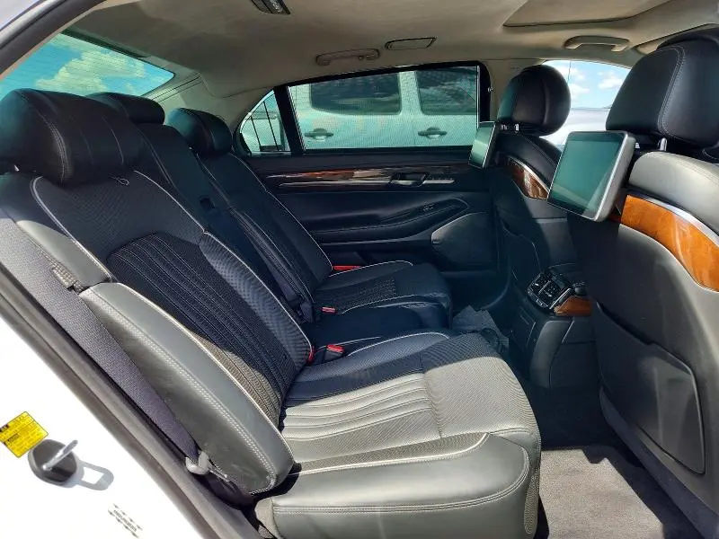 2019 GENESIS G90 ULTIMATE  
