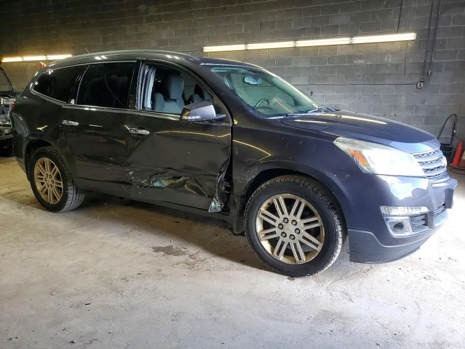 2015 CHEVROLET TRAVERSE LT  