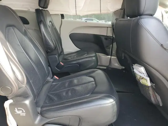2019 CHRYSLER PACIFICA TOURING L