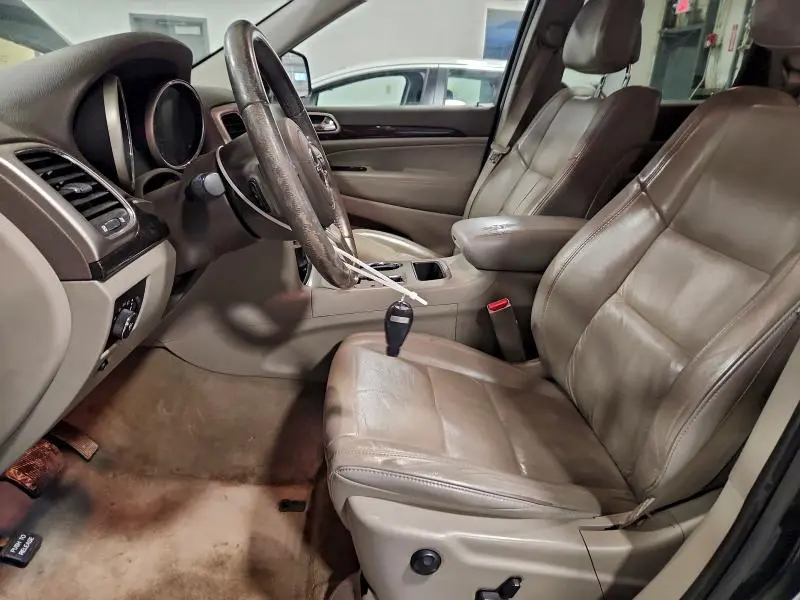 2011 JEEP GRAND CHEROKEE LAREDO  