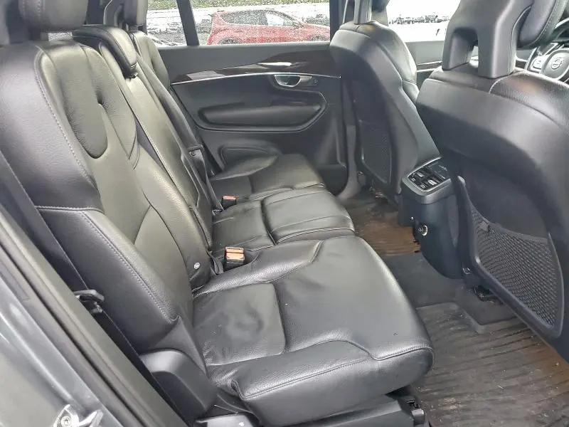 2018 VOLVO XC90 T6  