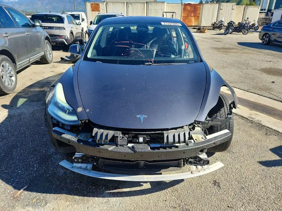 2018 TESLA MODEL 3   