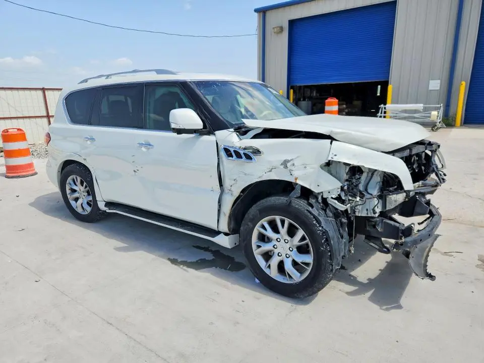 2011 INFINITI QX56 BASE  