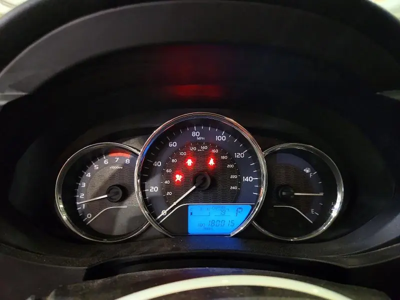 2015 TOYOTA COROLLA LE  