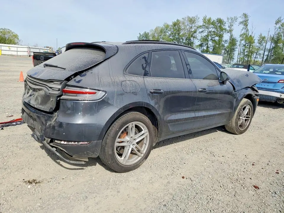 2019 PORSCHE MACAN   