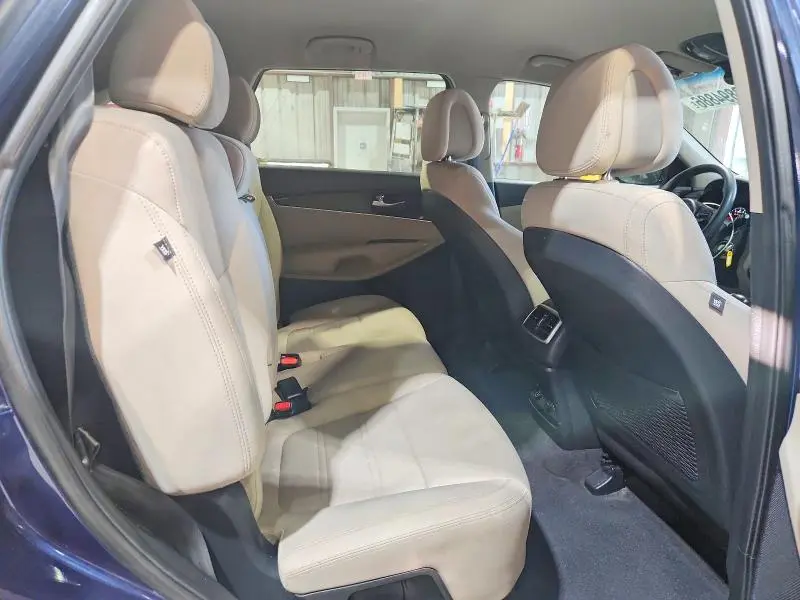 2017 KIA SORENTO LX V6  
