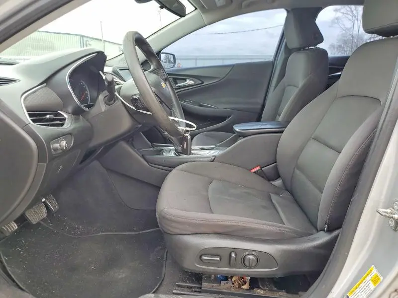 2017 CHEVROLET MALIBU LT  