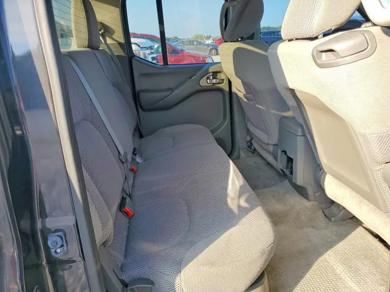 2012 NISSAN FRONTIER S  