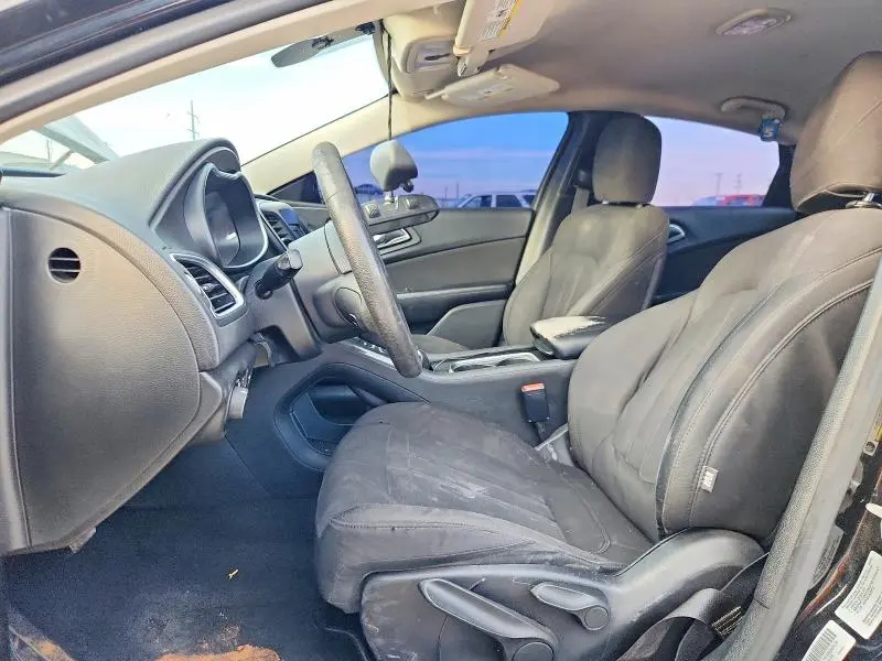 2015 CHRYSLER 200   