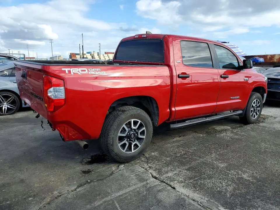 2020 TOYOTA TUNDRA CREWMAX SR5  