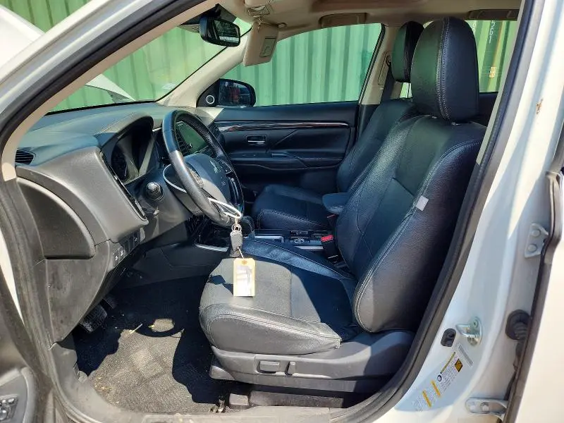 2018 MITSUBISHI OUTLANDER SE  