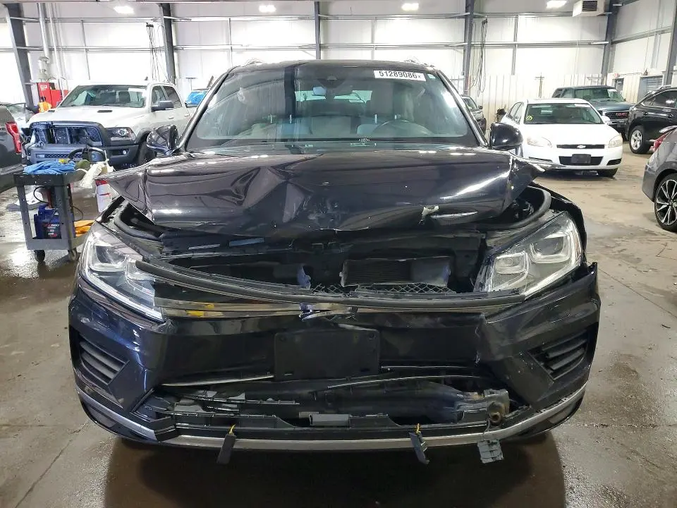 2017 VOLKSWAGEN TOUAREG WOLFSBURG  