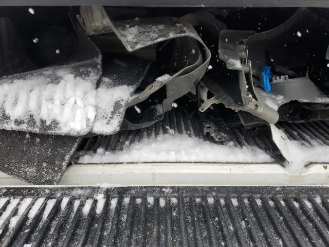 2012 NISSAN FRONTIER S  
