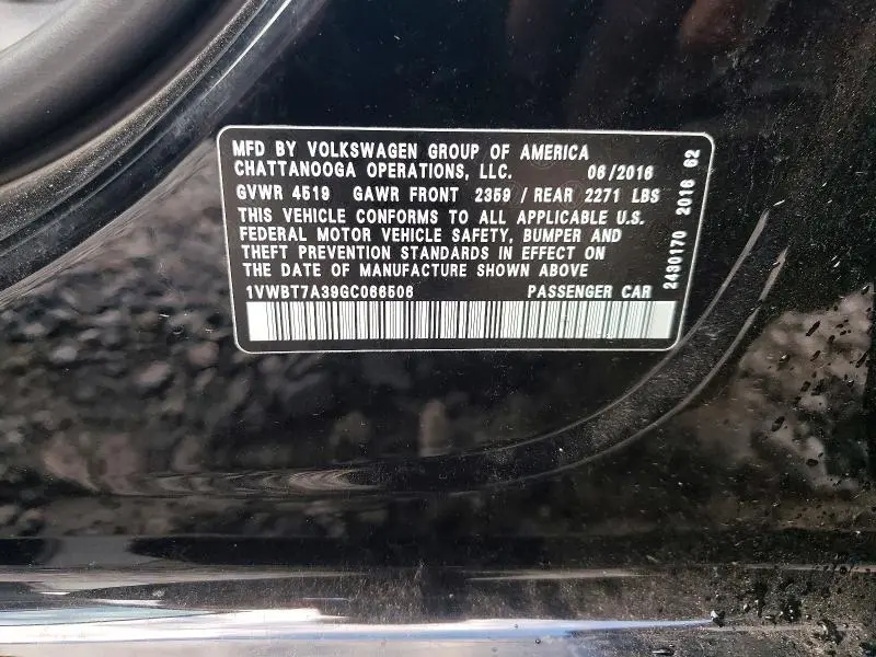 2016 VOLKSWAGEN PASSAT SE  