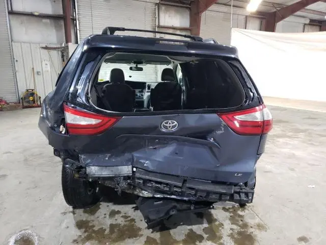 2015 TOYOTA SIENNA LE  