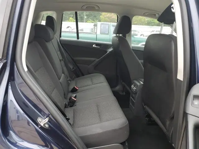 2015 VOLKSWAGEN TIGUAN S  