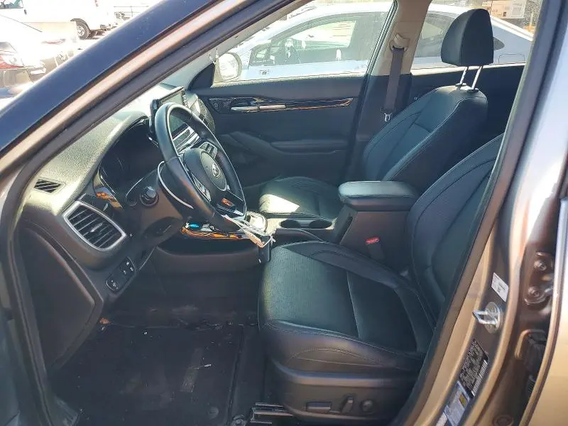 2021 KIA SELTOS EX  