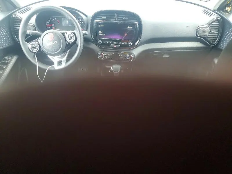 2022 KIA SOUL S  