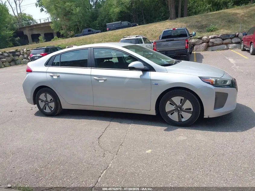2018 HYUNDAI IONIQ HYBRID BLUE