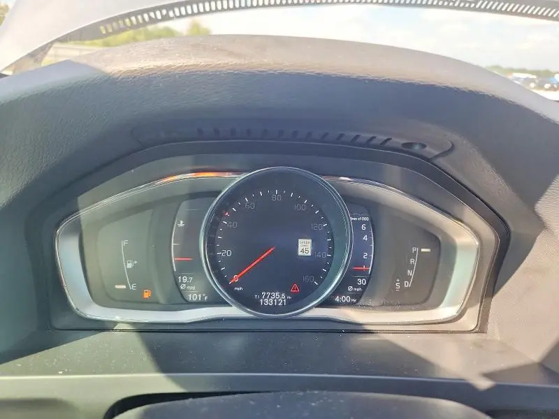2017 VOLVO S60 PLATINUM  