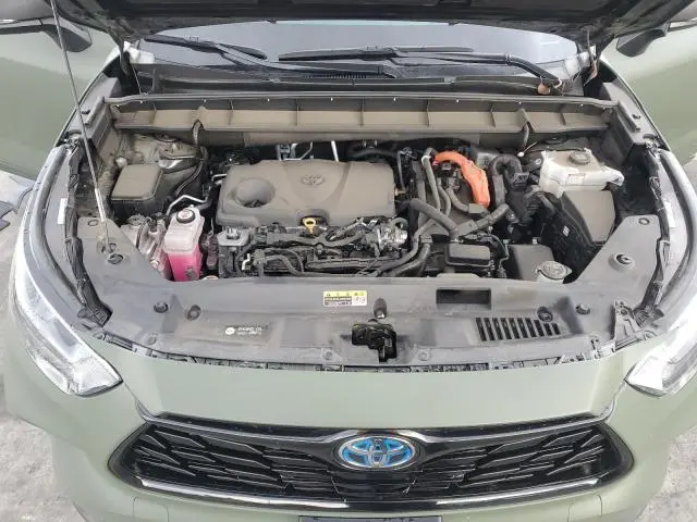 2024 TOYOTA HIGHLANDER HYBRID XLE  