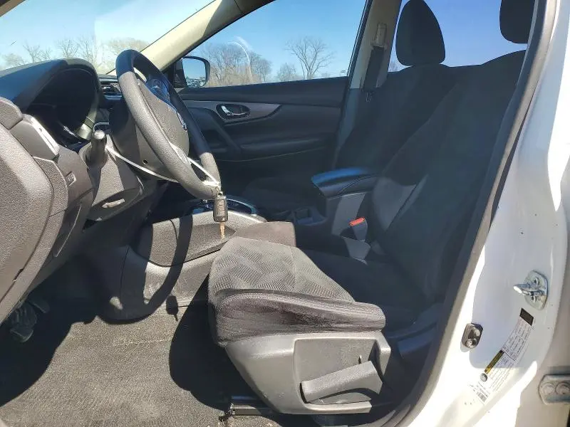 2015 NISSAN ROGUE S  